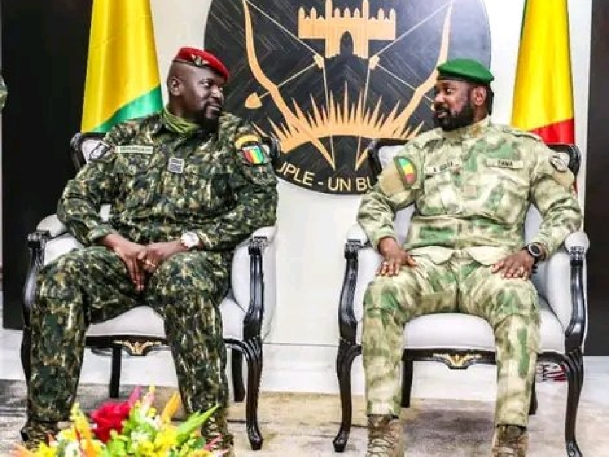 Guinée Mali Le Colonel Goita accueille le Colonel Doumbouya à la