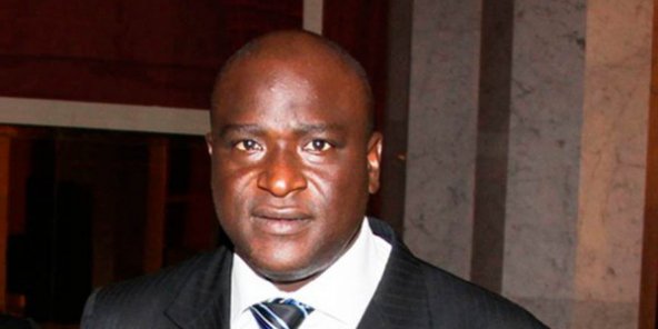 1-Gabon-apres-son-retour-Ali-Bongo-demet-de-ses-fonctions-un-tres-proche-collaborateur