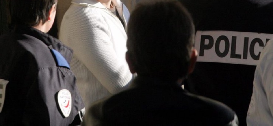 2-braqueurs-et-1-agent-de-securite-sur-le-meme-banc-des-accuses-devant-le-juge-…-les-faits