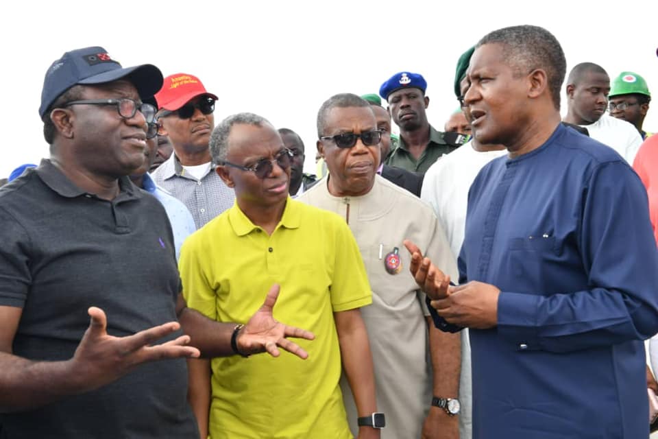 3Photos-11-gouverneurs-nigerians-en-quete-dinspiration-chez-le-milliardaire-Aliko-Dangote