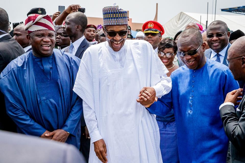 6Le-Presidents-Talon-et-Buhari-mettent-en-exploitation-le-poste-de-controle-juxtapose-Seme-Krake-photos