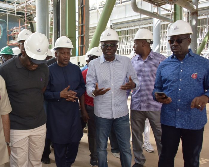 7Photos-11-gouverneurs-nigerians-en-quete-dinspiration-chez-le-milliardaire-Aliko-Dangote
