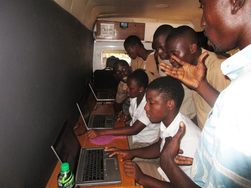 Terminale A4, Lycée de Kpodji, Kpalime, Bruno Kataba, Ecoteclab, Semaine africaine des sciences et technologies, Togo, Logiciel Scratch, Lycée de Nassable, Dapaong, Herbert Sodatonou, Bodjona Patient, Aglago Dodzi