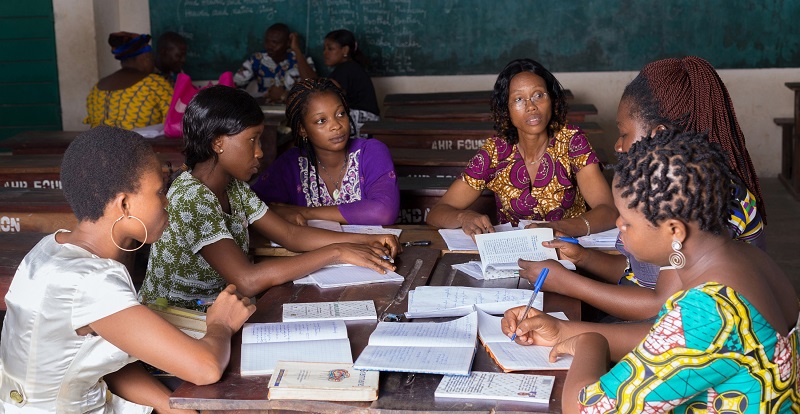 Enseignants en activité pédagogique (Français)