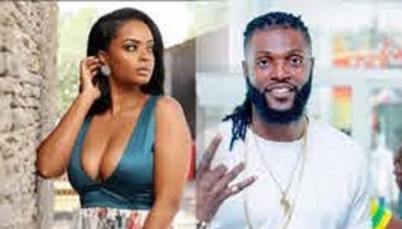 Adebayor-en-remet-une-couche-sur-le-clash-avec-son-ex