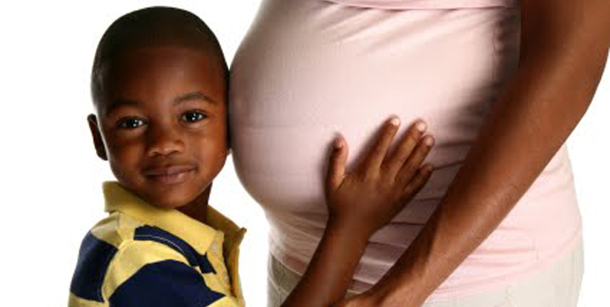 African-American-pregnant-mom