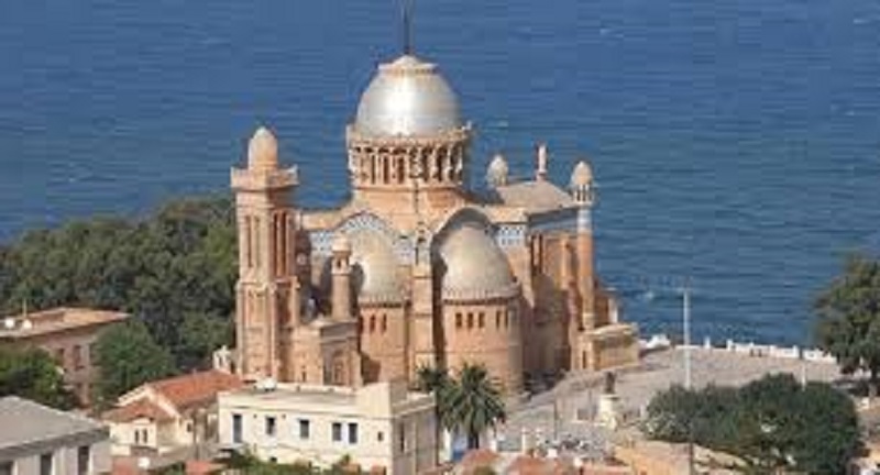 Algerie-les-autorites-sappreteraient-a-fermer-la-plus-grande-eglise-protestante