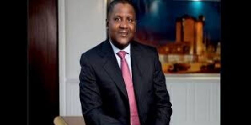 Aliko-Dangote-quand-le-richissime-homme-daffaires-enflamme-la-toile-avec-ses-pas-de-danse-video