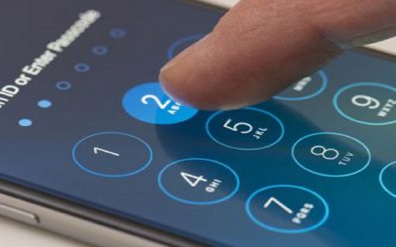Apple-de-nouveau-sous-pression-pour-debloquer-liPhone-dun-tueur-presume