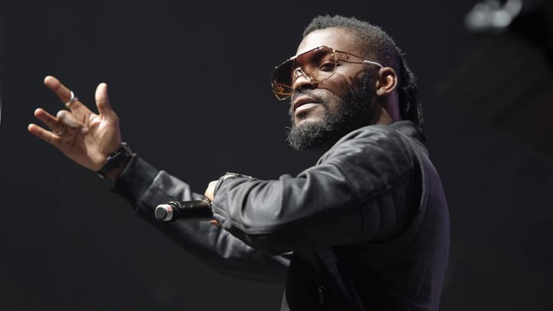 Arafat-est-lartiste-le-plus-influent-de-la-Francophonie-et-le-3eme-artiste-le-plus-influent-du-continent-Moussa-Soumbounou-DG-dUniversal-Music-Africa