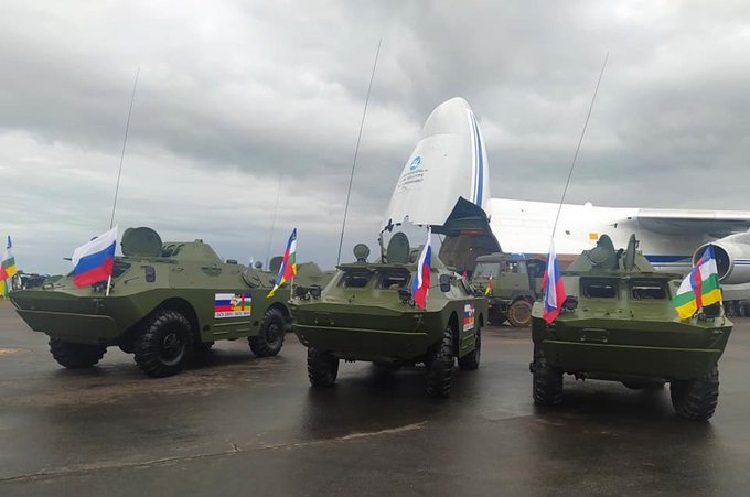 Armement-la-Russie-livre-des-blindes-a-la-Republique-centrafricaine
