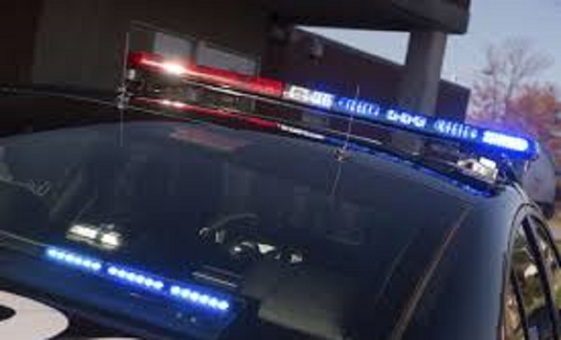 Arrete-parce-quil-roulait-sans-phares-il-se-fait-tirer-dessus