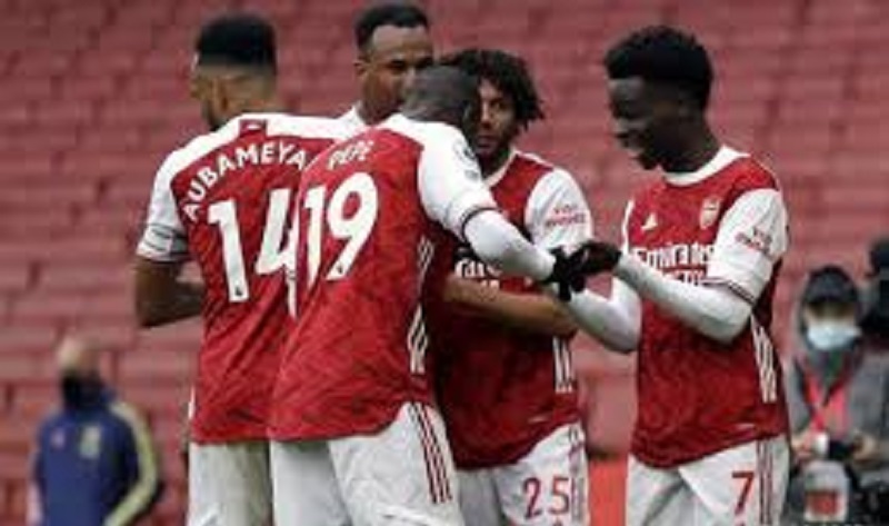 Arsenal-ce-joueur-se-fait-tatouer-son-propre-visage