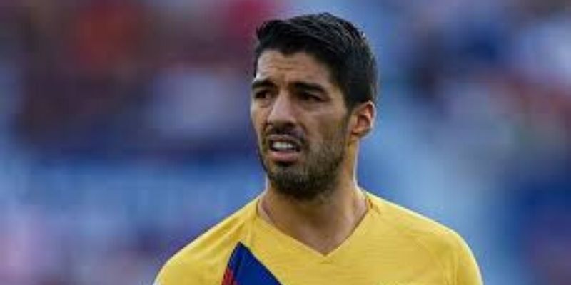 Barca-Luis-Suarez-encore-au-bloc-operatoire