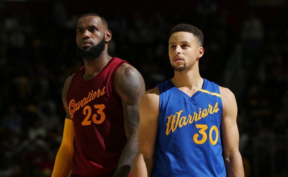 Basket-NBA-la-folle-comparaison-dObama-pour-LeBron-James-et-Stephen-Curry