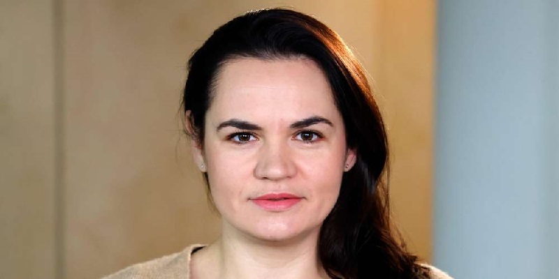 Bielorussie-lopposante-Tikhanovskaia-appelle-Macron-a-etre-un-mediateur