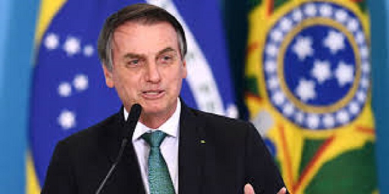 Bolsonaro-publie-une-fausse-information-de-penurie-puis-presente-ses-excuses