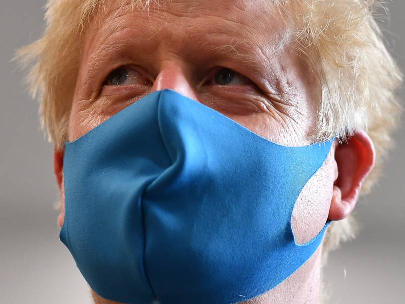 Boris-Johnson-les-anti-vaccins-sont-dingues