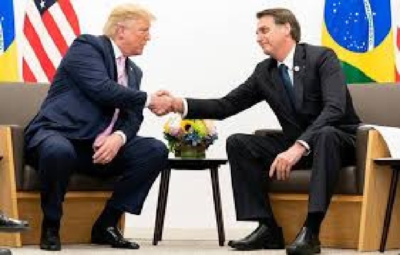 Bresil-Coronavirus-Bolsonaro-devient-pire-que-Trump