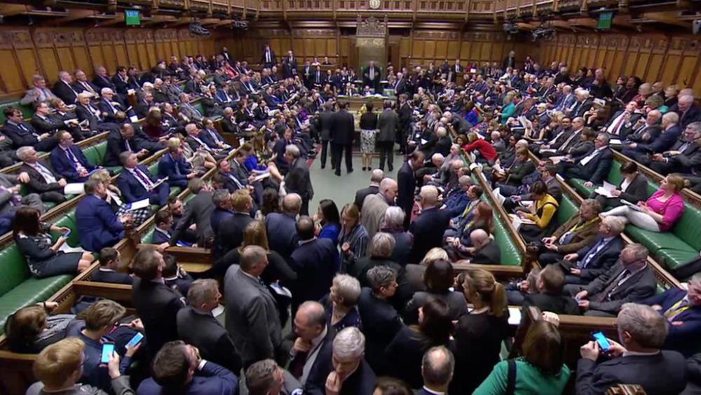 Brexit-les-deputes-britanniques-votent-le-report