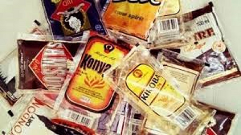 Burkina-Faso-la-vente-dalcool-dans-des-sachets-plastiques-est-desormais-interdite