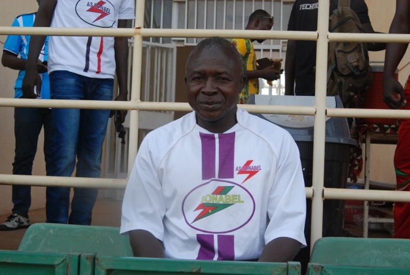 Burkina-Faso-un-ancien-International-nomme-selectionneur-des-Etalons