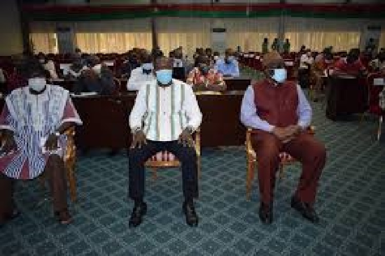 Burkina-Presidentielle-un-pacte-de-bonne-conduite-signe-entre-les-candidats