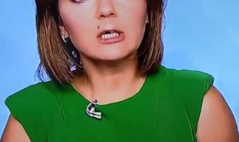 Cette-presentatrice-du-JT-perd-une-dent-en-plein-direct-mais-garde-son-sang-froid-video