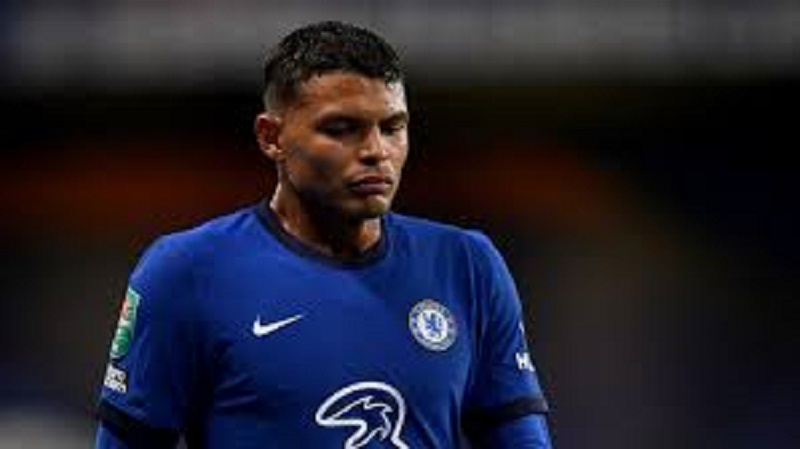 Chelsea-leffort-de-Thiago-Silva-salue-par-Frank-Lampard
