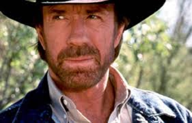 Chuck-Norris-accuse-davoir-participe-a-lassaut-du-Capitole-lacteur-sexplique-photo