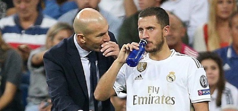 Comment-Zidane-a-tape-sur-les-doigts-dEden-Hazard-e1580395014990