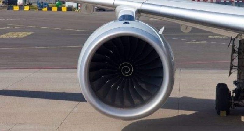 Congo-Pour-esperer-aller-en-Europe-il-se-cache-dans-le-reacteur-dun-jet-Video