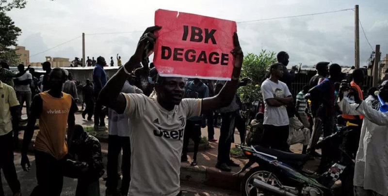 Contestation-contre-le-president-IBK-au-Mali-plusieurs-blesses-et-au-moins-un-mort