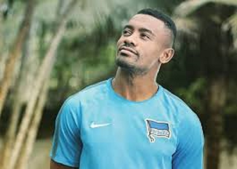 Coronavirus-Salomon-Kalou-suspendu-de-son-club