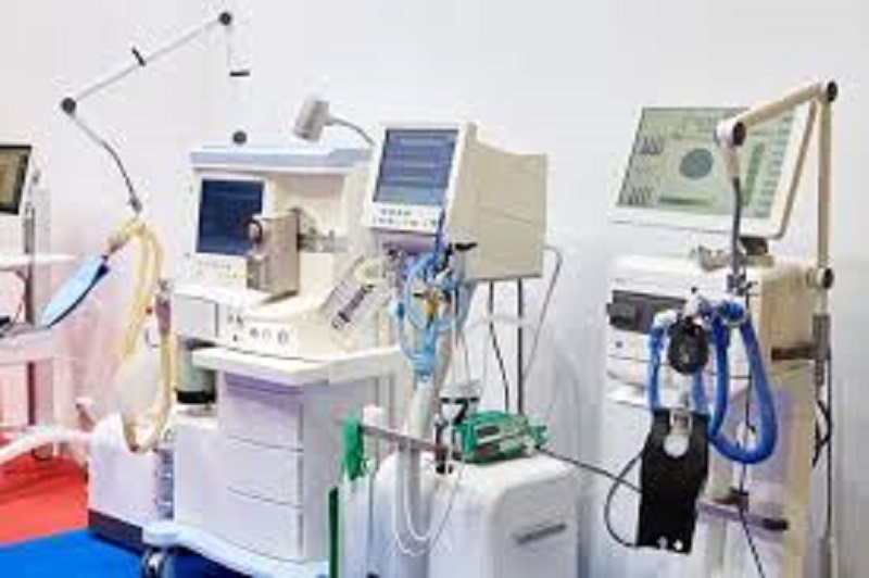 Coronavirus-les-Etats-Unis-offrent-des-respirateurs-artificiels-a-la-Russie