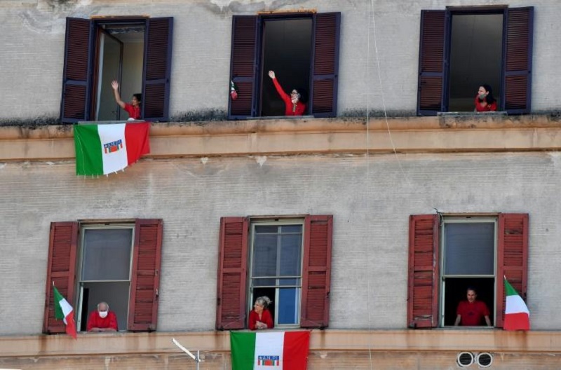 Coronavirus-les-Italiens-chantent-en-choeur-Bella-Ciao-la-chanson-des-partisans