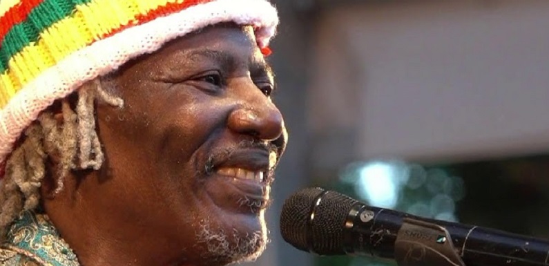 Cote-dIvoire-Dans-la-Bagoue-Alpha-Blondy-envoie-un-message-son-‘grand-frere-Ouattara