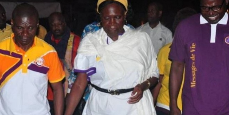 Cote-dIvoire-Simone-Gbagbo-se-consacre-a-Dieu