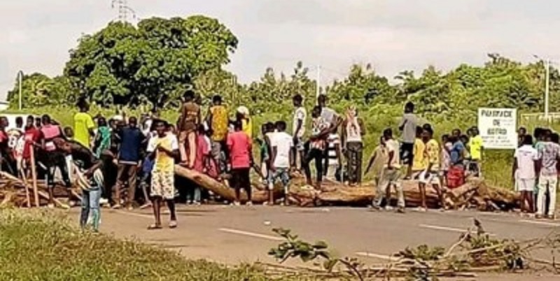 Cote-dIvoire-le-convoi-du-ministre-Sanogo-attaque-1-mort