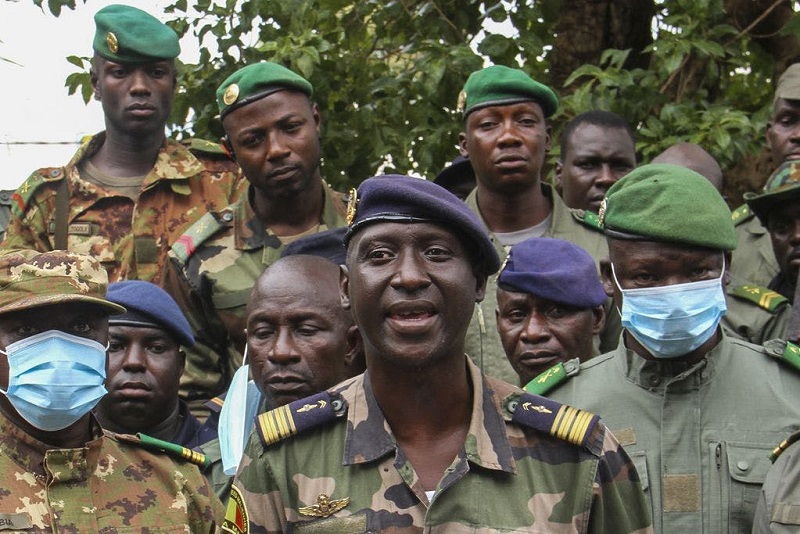 Coup-dEtat-au-Mali-la-junte-ignore-la-Cedeao-et-annonce-la-mise-en-place-dun-president-de-transition
