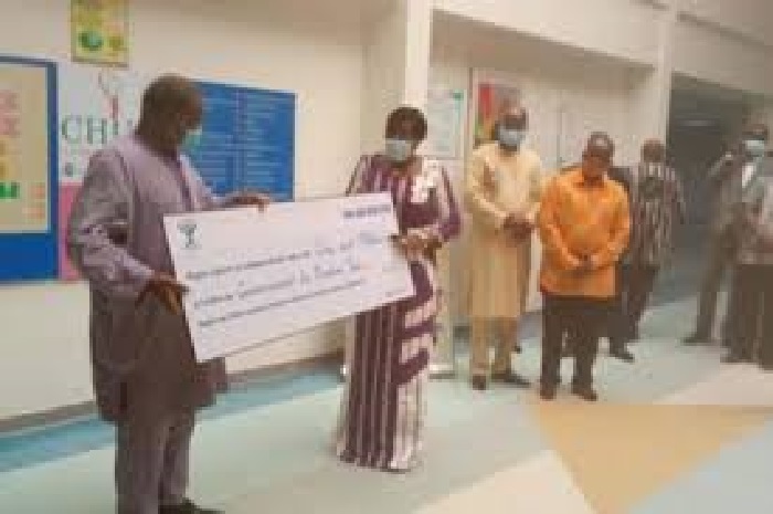 Covid-19-Le-Burkina-recoit-sa-part-daide-aux-Etats-membres-de-lUEMOA