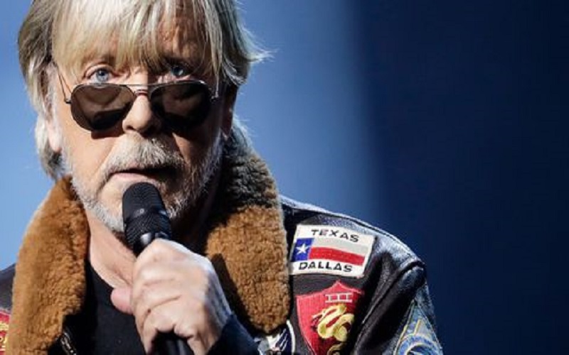 Covid-19-Renaud-publie-une-chanson-surprise-ou-il-defend-le-professeur-Raoult