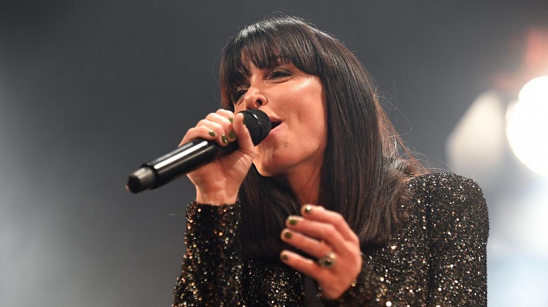 Covid-19-The-Voice-Kids-la-chanteuse-et-coach-Jenifer-testee-positive