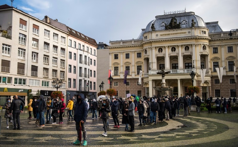 Covid-19-la-Slovaquie-teste-lensemble-de-la-population-une-premiere-mondiale