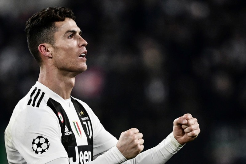Cristiano Ronaldo, célèbre, planète,