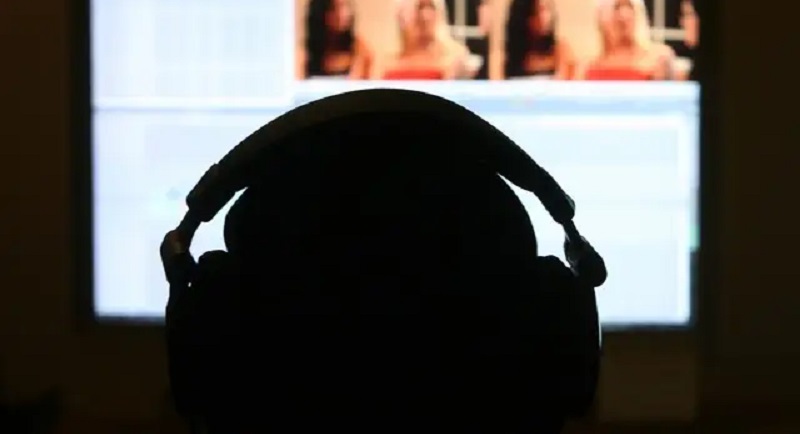 Cyber-Le-Pape-du-p0rno-place-en-detention