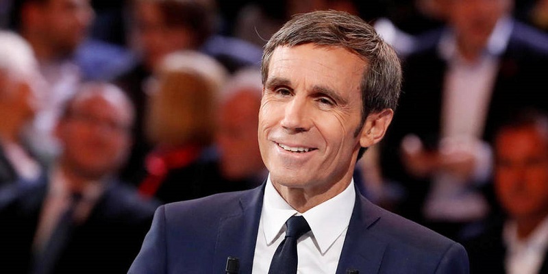 David-Pujadas-ce-role-que-le-presentateur-prend-tres-au-serieux