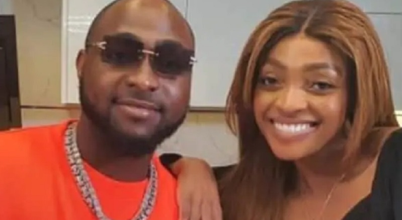 Davido-Cette-erreur-qui-a-conduit-sa-soeur-dans-des-difficultes-financieres