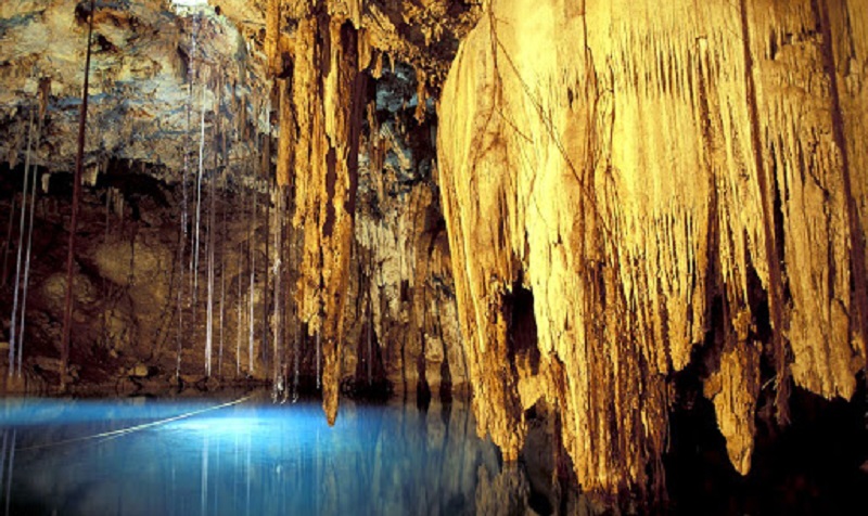 De-leau-jamais-approchee-par-lHomme-decouverte-dans-une-grotte-aux-USA