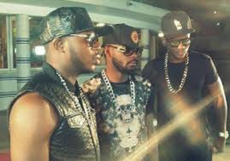 Deces-de-DJ-Arafat-Toofan-rend-hommage-a-un-symbole-de-la-musique-africaine